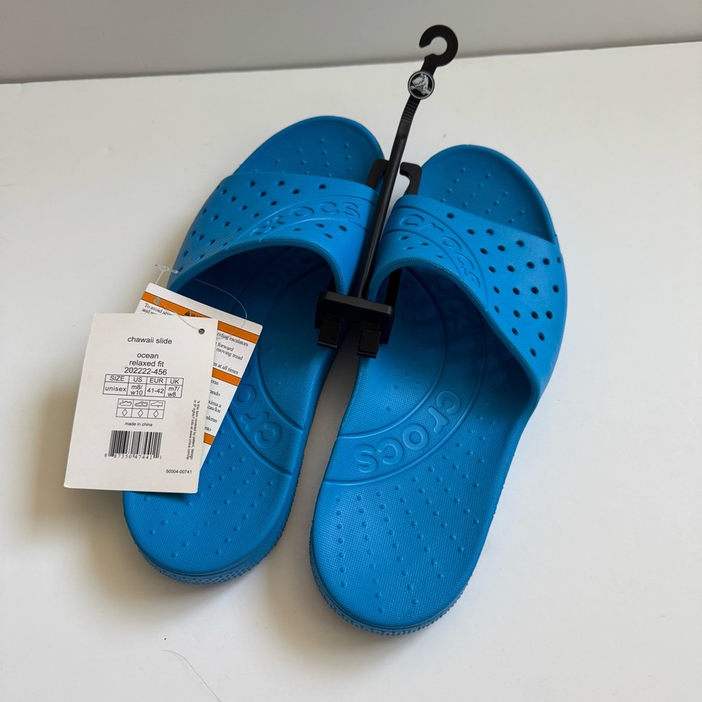 NWT CROCS Chawaii Slide M's 8 (W's 10)